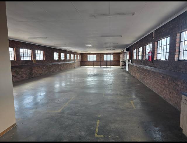 540M² WAREHOUSE TO LET IN ALRODE